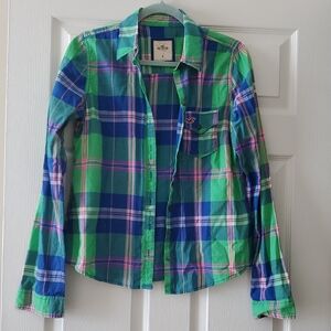 Juniors/ Womens Hollister  Green & Blue Plaid Shirt. Worn Once. Euc. Size M